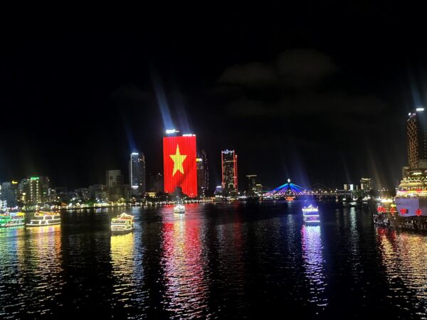 ロン橋からの眺め